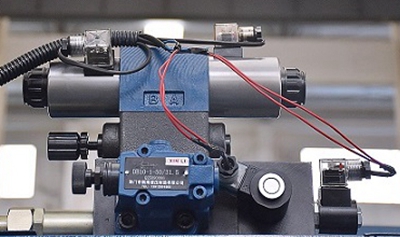 100t Cnc Metal Bending Machines, 3200 Mm Cnc Sheet Press Brake With E21 Máy uốn kim loại 100t Cnc, Phanh ép tấm 3200 Mm Cnc với E21