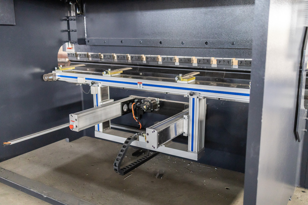 100t Hydraulic Cnc Brake Press Crowning Cnc Press Brake Delem Máy ép phanh thủy lực 100t Máy ép phanh Cnc Báo chí phanh Delem