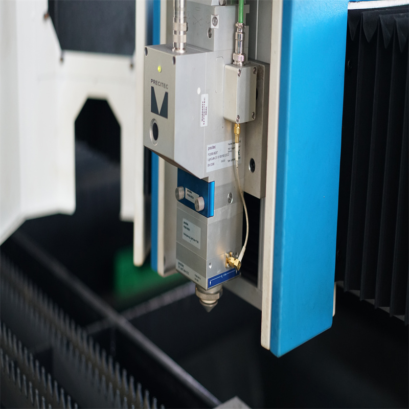 Máy cắt laser sợi quang 12kw cho thép cacbon 10mm