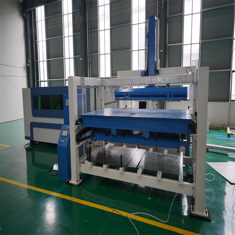 Máy cắt Laser sợi quang 1kw 1.5kw 2kw để cắt tấm kim loại 3000x1500mm