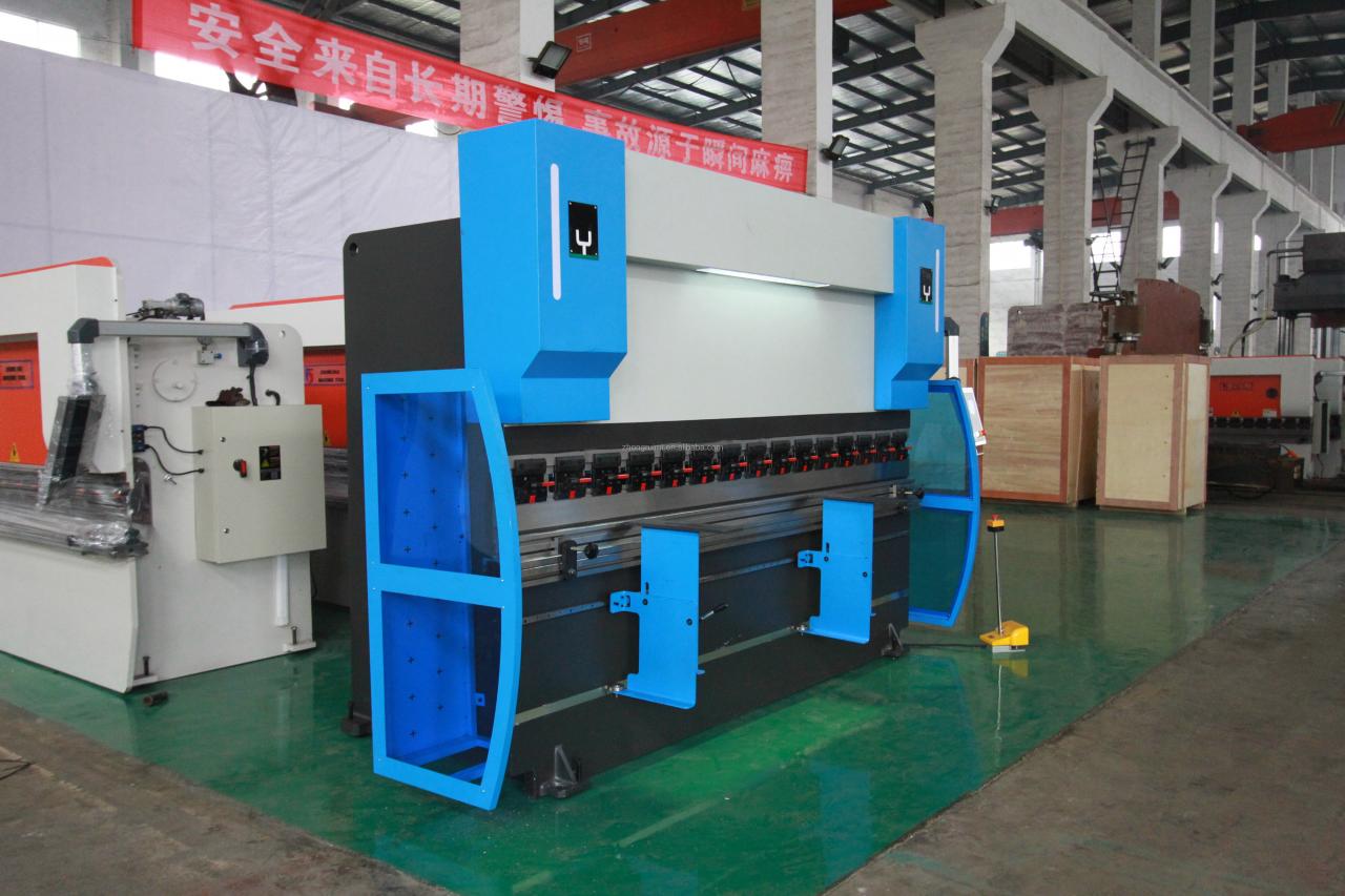 200t 300t Máy ép phanh công nghiệp tiêu chuẩn Máy phanh thủy lực Cnc