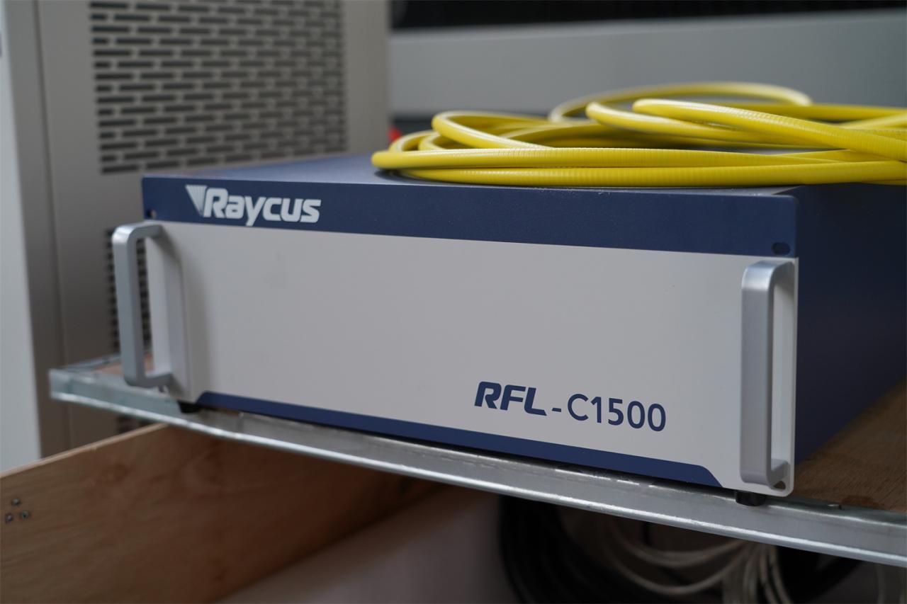 3015 4kw 1kw 2kw 3kw Stainless Steel Cnc Fiber Laser Cutting Machine Máy cắt Laser sợi quang Cnc bằng thép không gỉ 3015 4kw 1kw 2kw 3kw