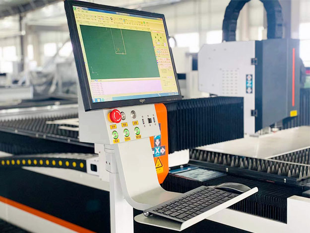 3015 Fiber Laser Cutting Machine For High-Speed Cutting Of 1-6mm Metal Materials Máy cắt laser sợi quang 3015 để cắt tốc độ cao vật liệu kim loại 1-6mm