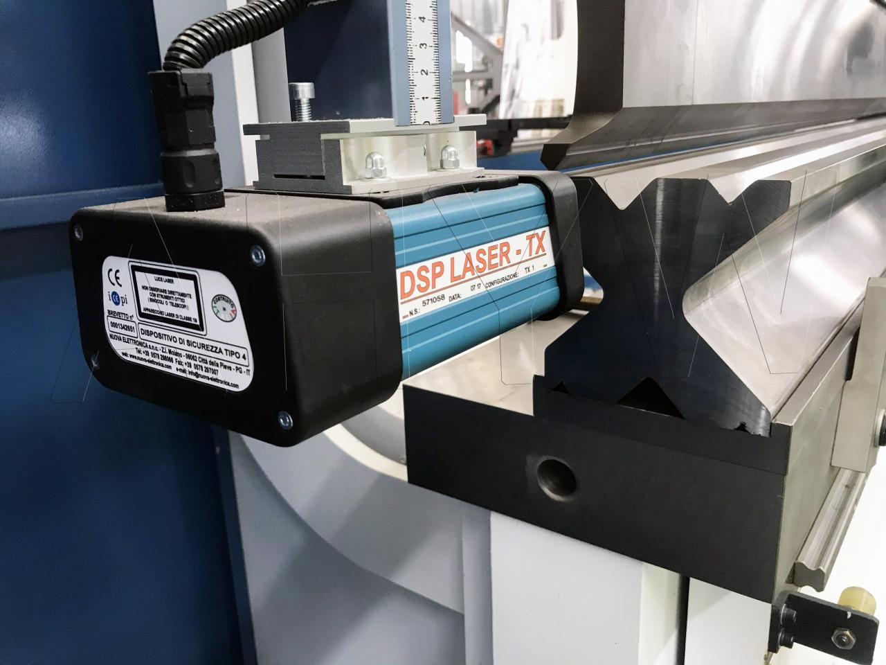 4 Axis Cnc Tandem Press Brake With Delem Da58t 2d Graphical Controller Phanh báo chí 4 trục Cnc Tandem với Bộ điều khiển đồ họa 2d Delem Da58t