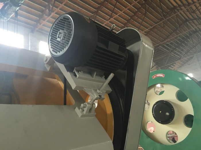 400 Ton Small Pneumatic Power Punch Press Mechanical Eccentric Punching Machine Máy đột dập cơ khí nén 400 tấn Máy dập lệch tâm