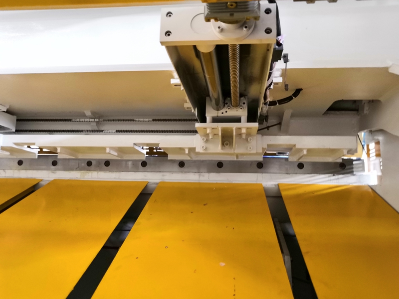 6mm Q11 Electric Sheet Plate Shearing Machine 8 Feet Sheet Metal Shearing Machine Máy cắt tấm điện 6mm Q11 Máy cắt kim loại tấm 8 Feet