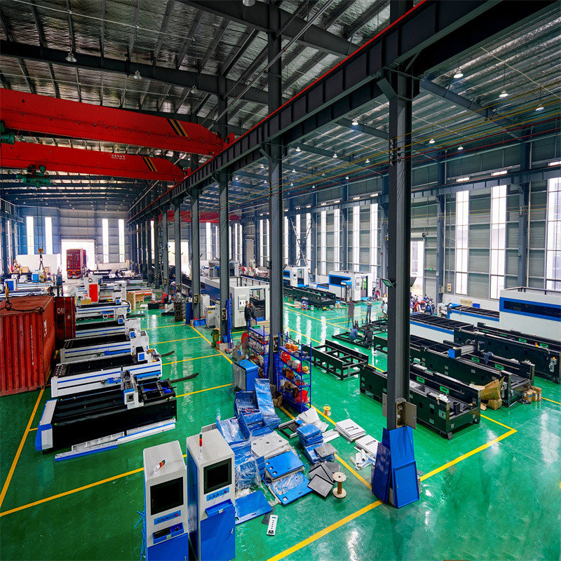 Máy cắt Laser sợi quang Cnc công suất cao 3015 2000W 3