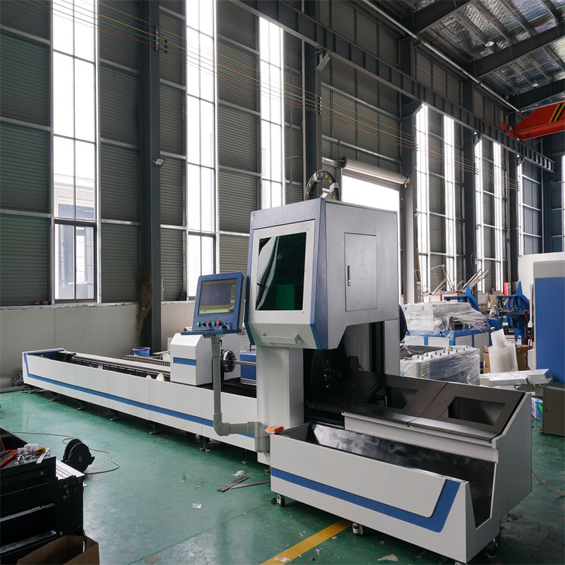 Thiết bị laser công nghiệp Máy cắt laser sợi quang 1000w Cnc cho tấm kim loại thép