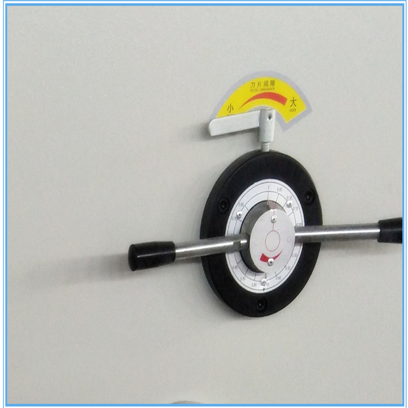 Công việc ổn định Máy cắt thủy lực Qc12k 6mm2500mm với giá thấp