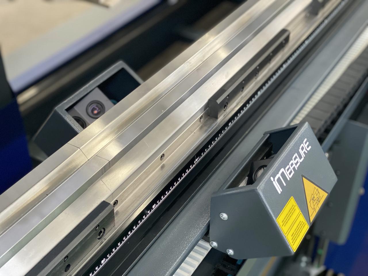 China 220t Cnc Bending Machine 6+1 Axis Hydraulic Press Brake Price Máy uốn Cnc 220t Trung Quốc Giá phanh ép thủy lực 6 + 1 trục