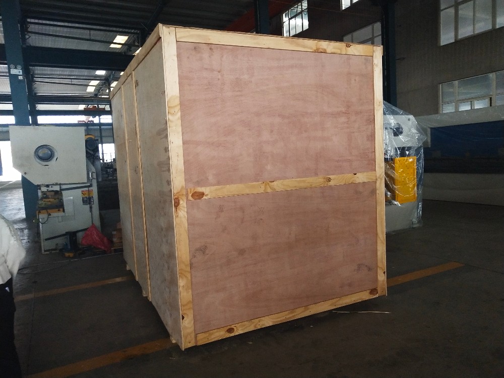 China Metal Hydraulic Press Brake Machine With Reasonable Price Máy ép thủy lực kim loại Trung Quốc với giá cả hợp lý