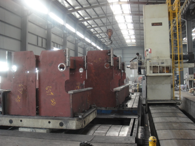 Da53t Cnc System Controller 125t4000 3+1 Axis Cnc Hydraulic Press Brake With Good Quality Bộ điều khiển hệ thống Da53t Cnc 125t4000 Phanh ép thủy lực 3 + 1 trục Cnc với chất lượng tốt