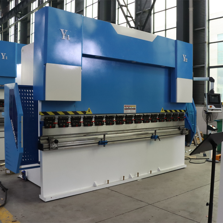 Electric Hydraulic Sheet 4 Axis Cnc Delem Press Brake 63t Metal Bending Machine Tấm thủy lực điện 4 trục Cnc Delem Press Brake Máy uốn kim loại 63t