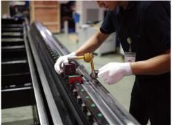 Fiber Laser Cutting Machine Masterline 8kw,4000x2000mm,With Ipg Laser Source Máy cắt sợi quang Masterline 8kw, 4000x2000mm, với nguồn laser Ipg