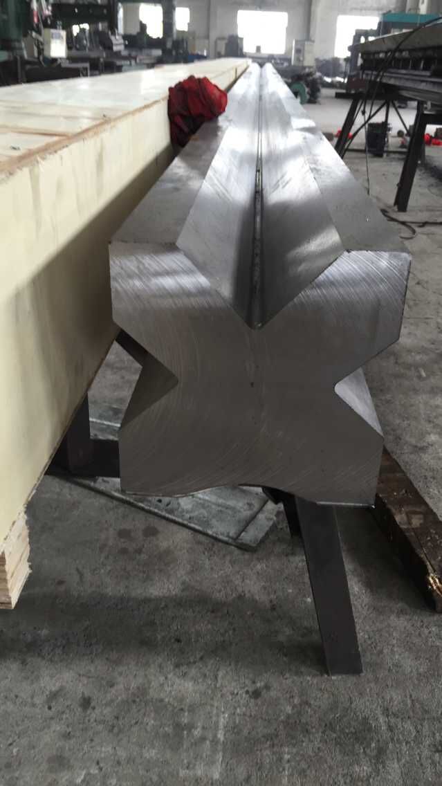 Full Automatic High Power Sheet Bending Machine And Cnc Press Brake Machine Máy uốn tấm công suất cao hoàn toàn tự động và máy phanh báo chí Cnc