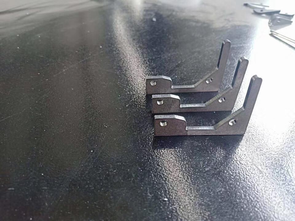 High Power 3015 2000W Metal Sheet Cnc Fiber Laser Cutting Machine Máy cắt Laser sợi quang Cnc công suất cao 3015 2000W