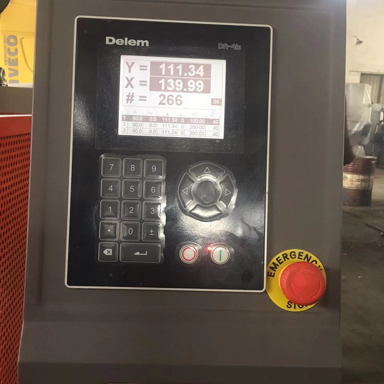 Hydraulic Press Brake Machine Acl Torsion Bar Synchro Mechanical Press Brake Máy ép phanh thủy lực Thanh xoắn Acl Phanh báo chí cơ khí đồng bộ