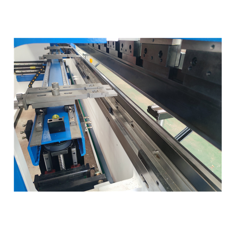 Hydraulic Press Brake Of 130t/3200mm 4+1 Axis Delem Da53t Cnc Press Brake Phanh ép thủy lực 130t / 3200mm 4 + 1 trục Phanh báo chí Delem Da53t Cnc