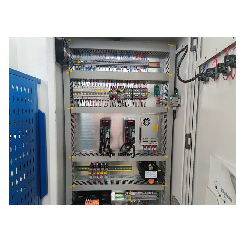 Hydraulic Press Brake Of 130t/3200mm 4+1 Axis Delem Da53t Cnc Press Brake Phanh ép thủy lực 130t / 3200mm 4 + 1 trục Phanh báo chí Delem Da53t Cnc