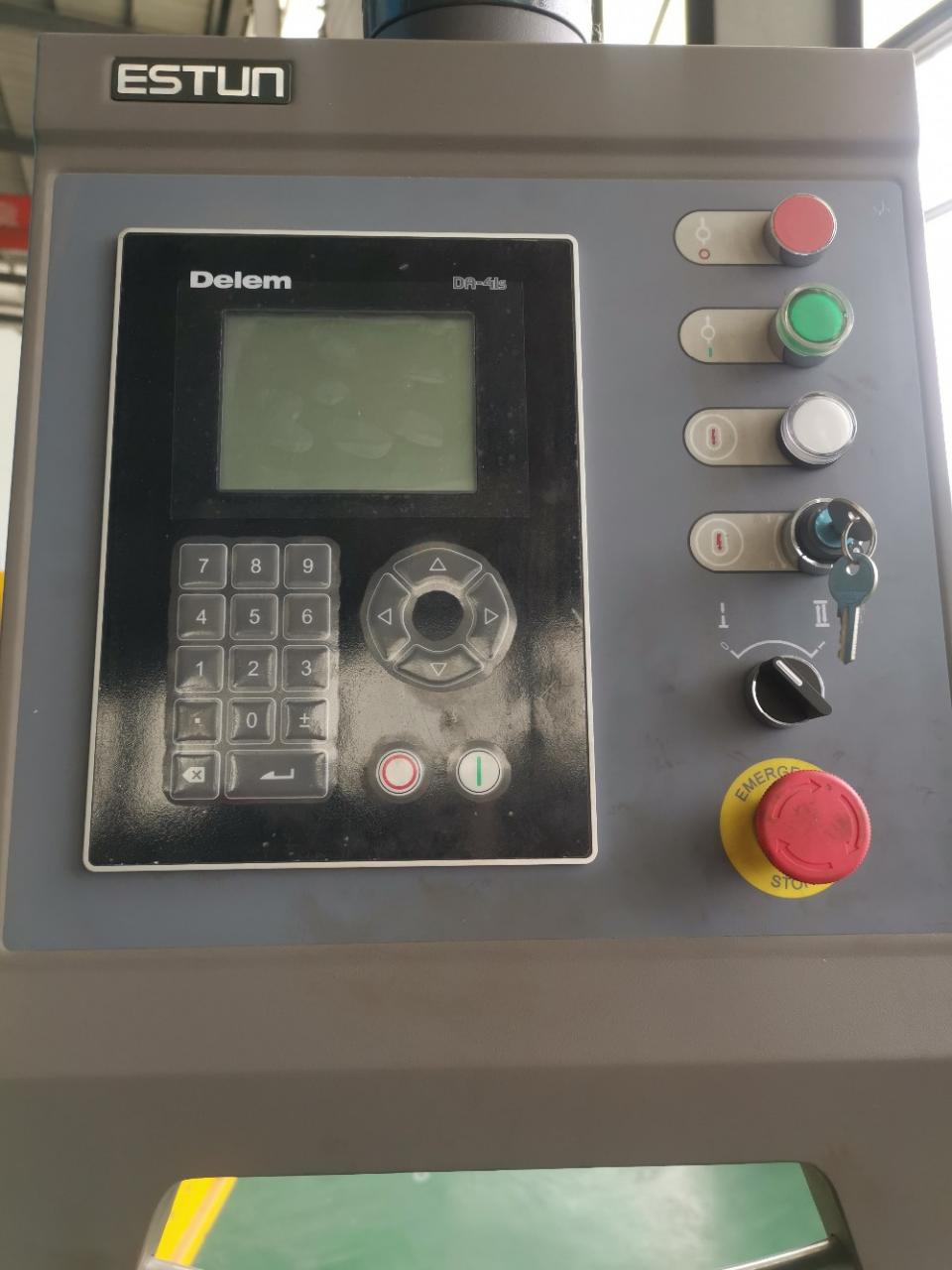 Hydraulic Stainless Steel Wc67y/k-300/6000 Mould Crowning Press Brake Phanh ép khuôn bằng thép không gỉ thủy lực Wc67y / k-300/6000