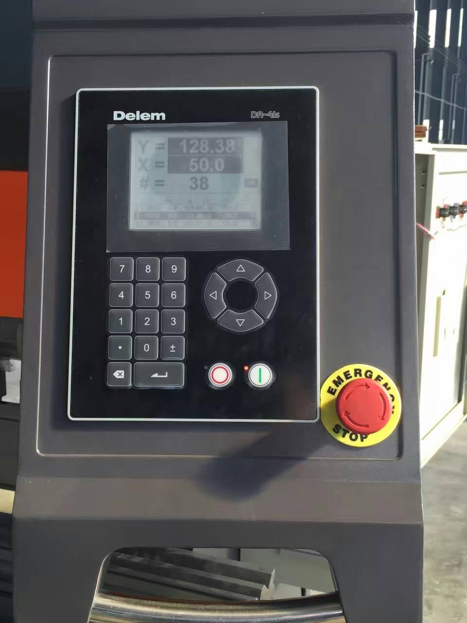 Hydraulic Stainless Steel Wc67y/k-300/6000 Mould Crowning Press Brake Phanh ép khuôn bằng thép không gỉ thủy lực Wc67y / k-300/6000