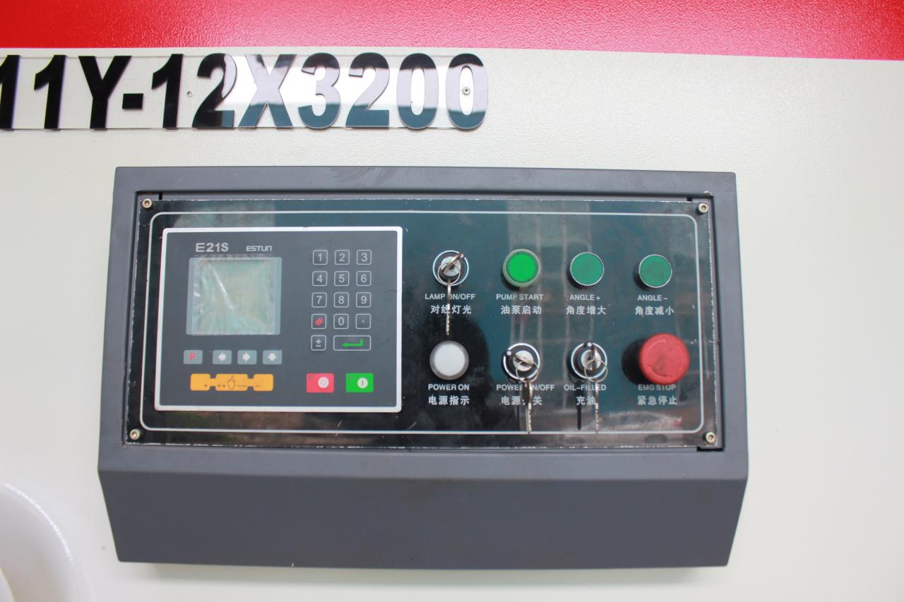 Qc11y Metal Plate Hydraulic Guillotine Shearing Machine For Sale Máy cắt thủy lực tấm kim loại Qc11y để bán