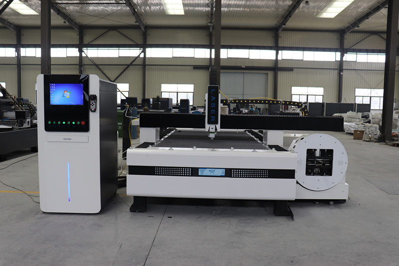 Rotary Cnc Metal Pipe Tube Sheet Laser Cutter 2000w Fiber Laser Cutting Machine Máy cắt tấm kim loại ống kim loại Cnc Máy cắt laser 2000w Máy cắt bằng sợi quang