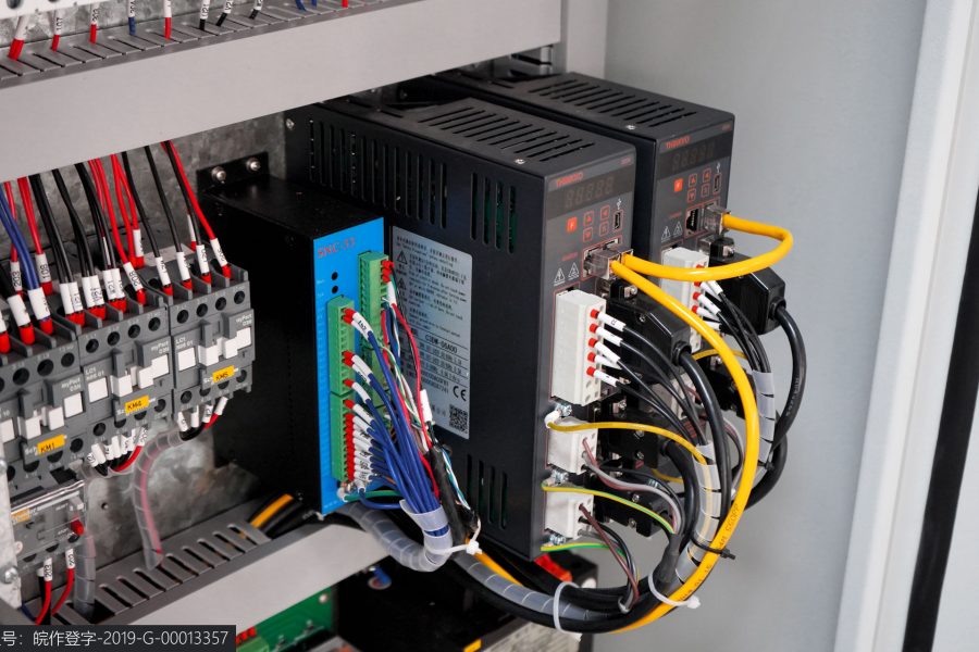 Wc67 Hydraulic Press Brake / CNC Press Bending Machine / Plate Bending Machine China Máy ép thủy lực Wc67 Phanh / Máy uốn ép CNC / Máy uốn tấm Trung Quốc