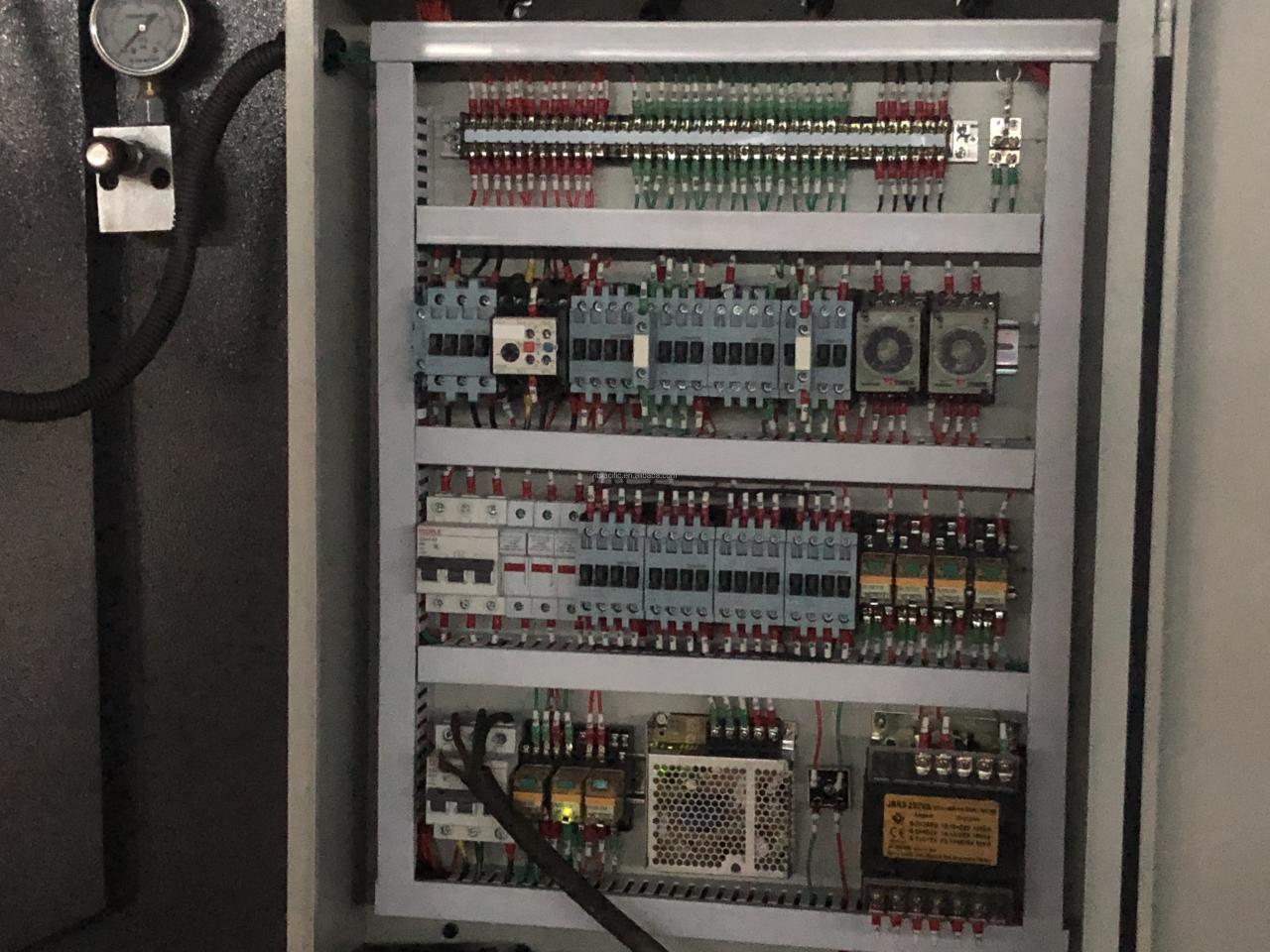 Wc67k Cnc Aluminum Iron Plate Hydraulic Press Brake Cnc Metal Sheet Bending Machine Wc67k Cnc Tấm nhôm sắt Máy ép thủy lực Phanh Cnc Máy uốn tấm kim loại